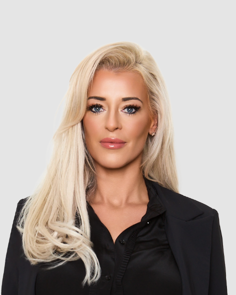 Lauren Winn Head-Shot